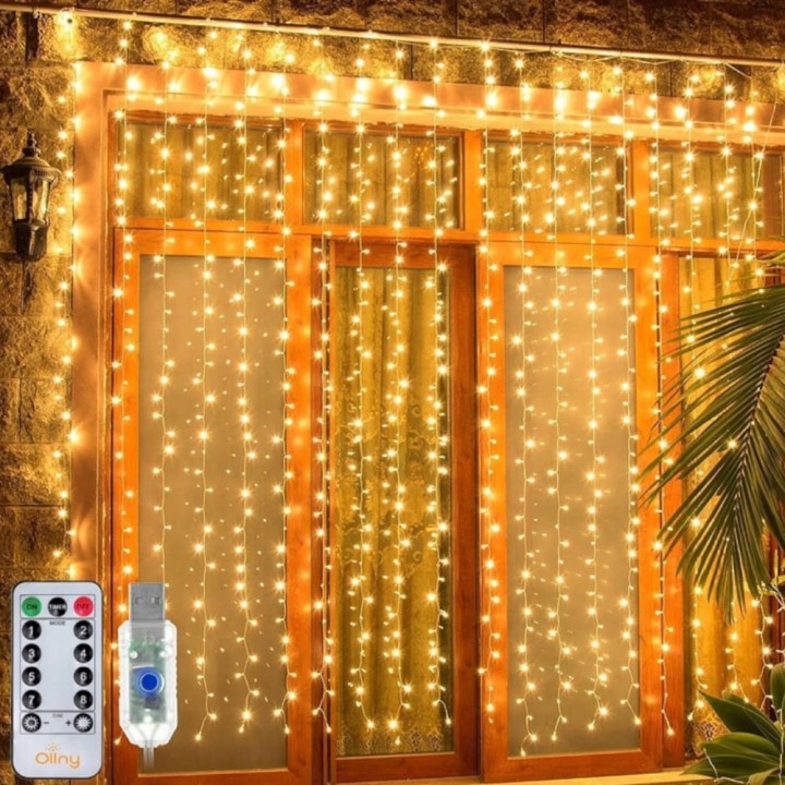 KURTYNA-SWIETLNA-LED-300-LAMPKI-WISZACE-NA-USB-3x3M-NA-ZEWNATRZ-I-WEWNATRZ-EAN-GTIN-5905937991276.jpg